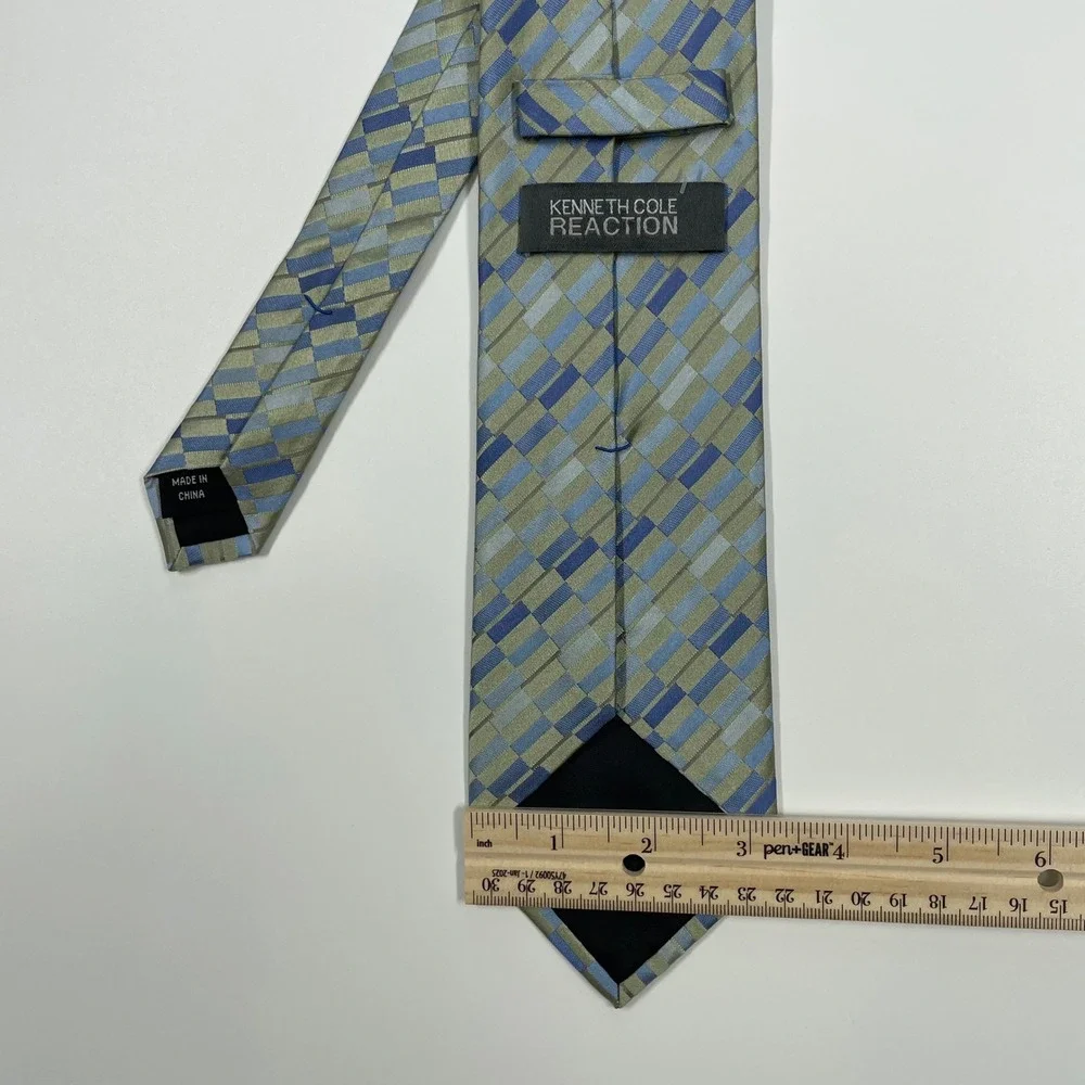 Kenneth Cole Reaction Blue Sage Geometric Silk Necktie Mens One Size